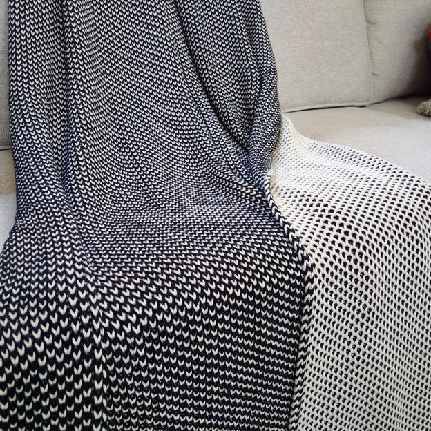Daynite Black Throw