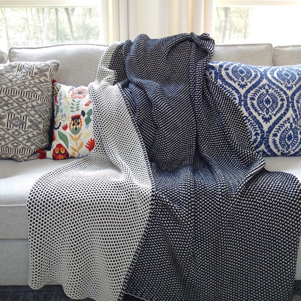 Daynite Black Throw